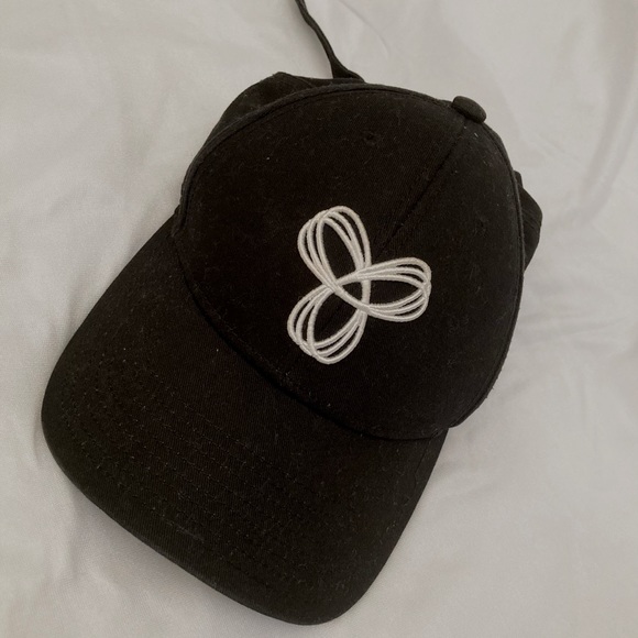 Black TNA baseball cap - Picture 1 of 3